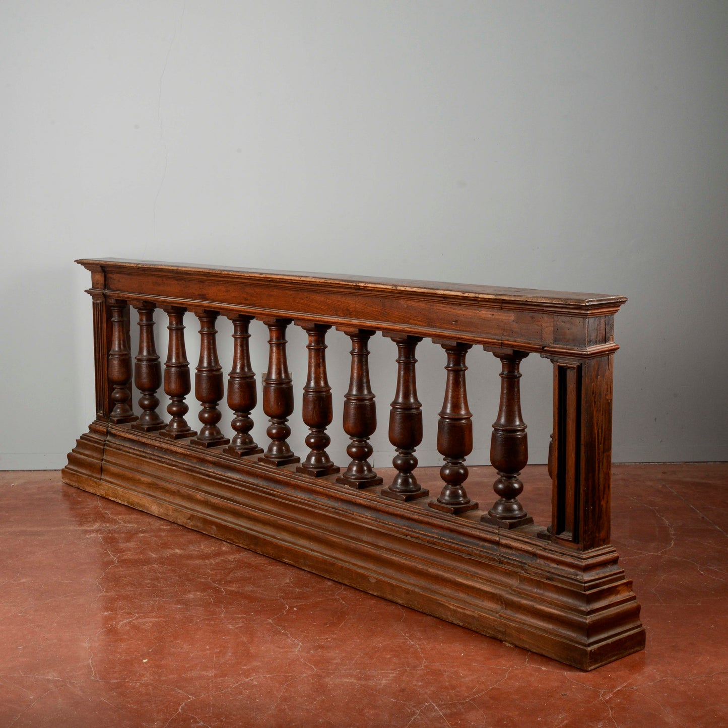 Balaustra in noce massello epoca fine 1700