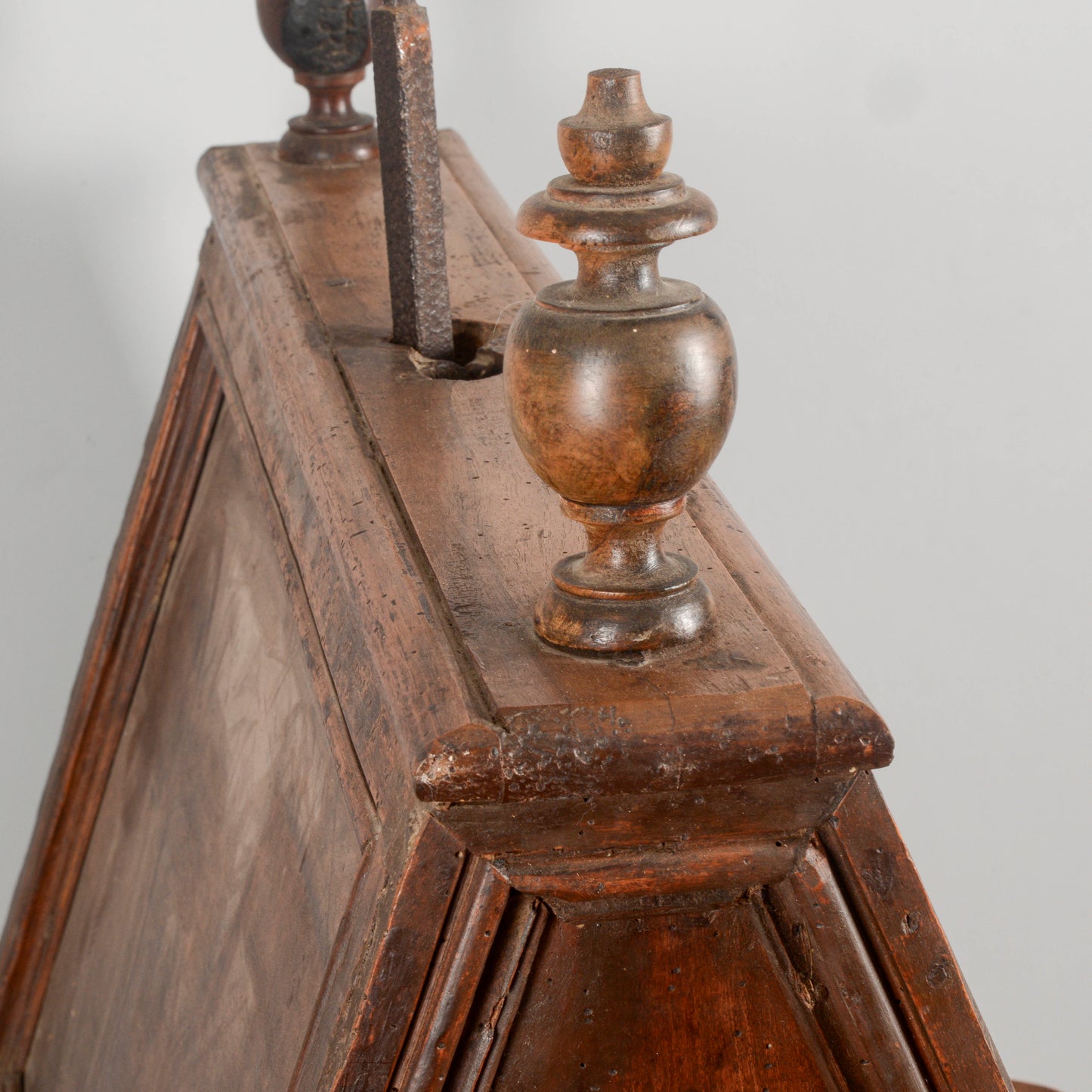Leggio da coro epoca Luigi XIV con base ferro battuto