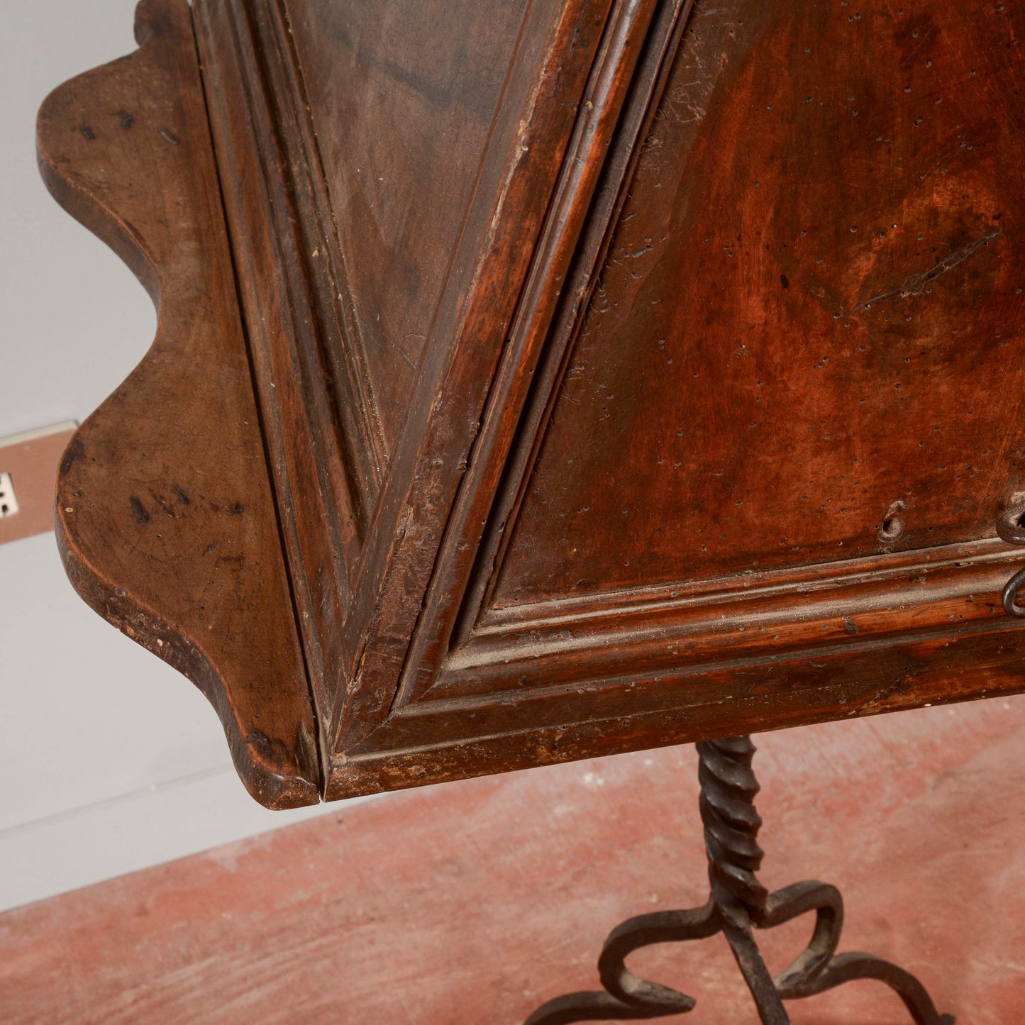 Leggio da coro epoca Luigi XIV con base ferro battuto