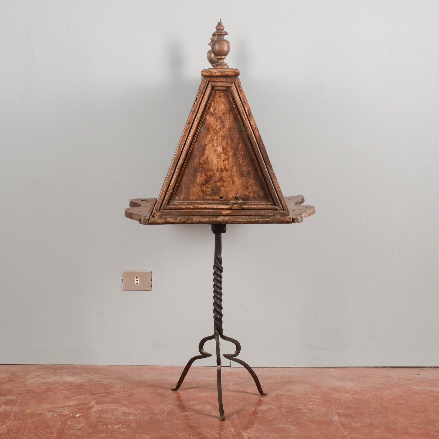 Leggio da coro epoca Luigi XIV con base ferro battuto