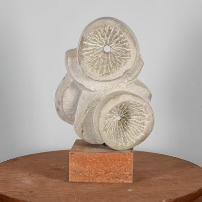 scultura in pietra firmata LB
