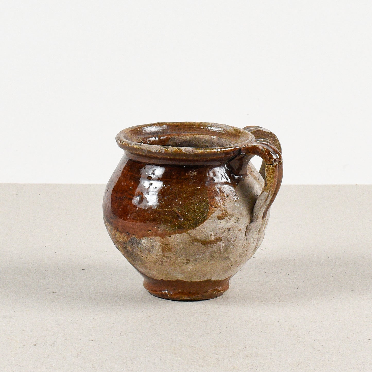 vaso terracotta antico con doppio manico