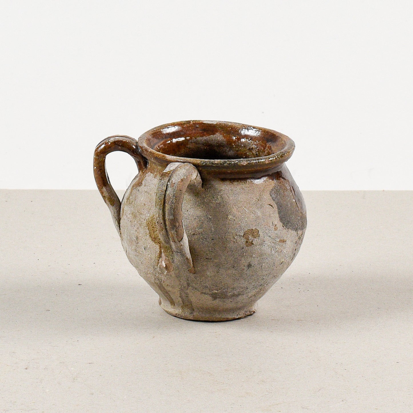 vaso terracotta antico con doppio manico