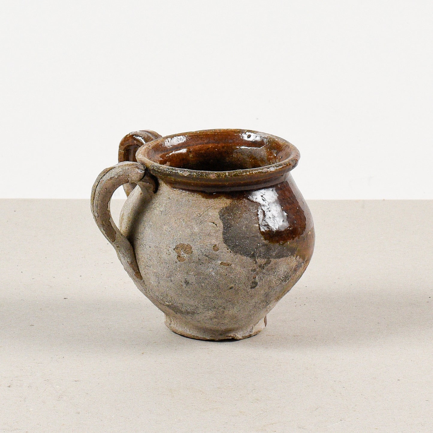 vaso terracotta antico con doppio manico