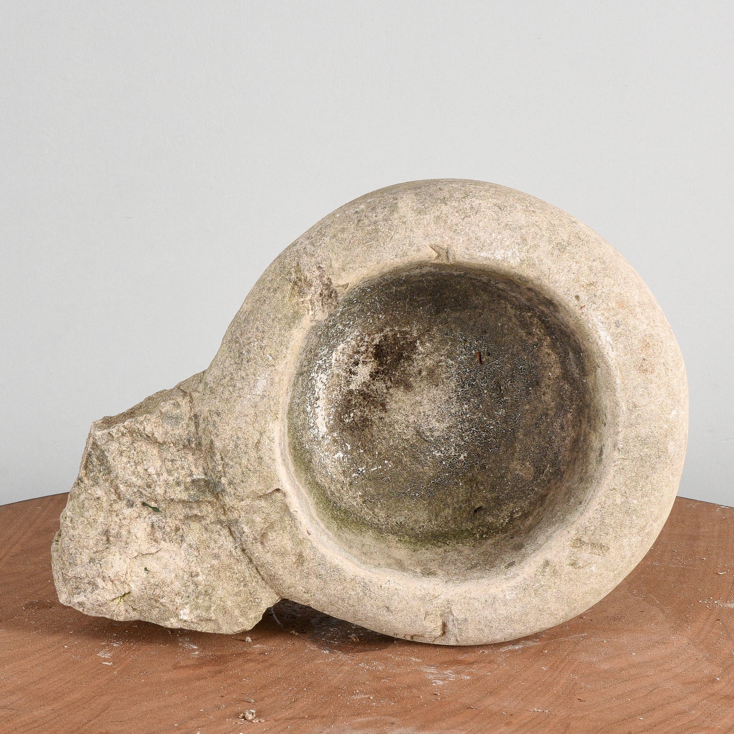 Ciotola in pietra da parete