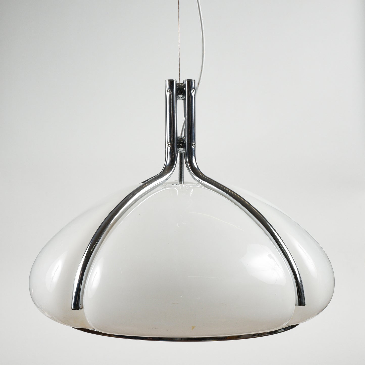 Lampadario Harvey Guzzini Quadrifoglio design anni 70