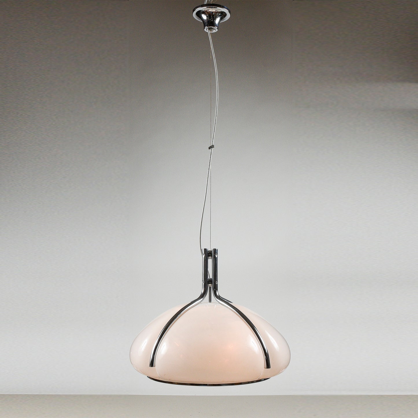 Lampadario Harvey Guzzini Quadrifoglio design anni 70
