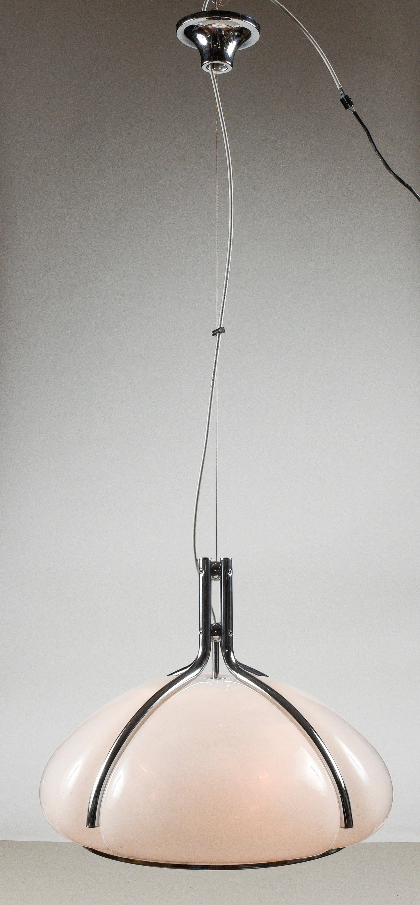 Lampadario Harvey Guzzini Quadrifoglio design anni 70