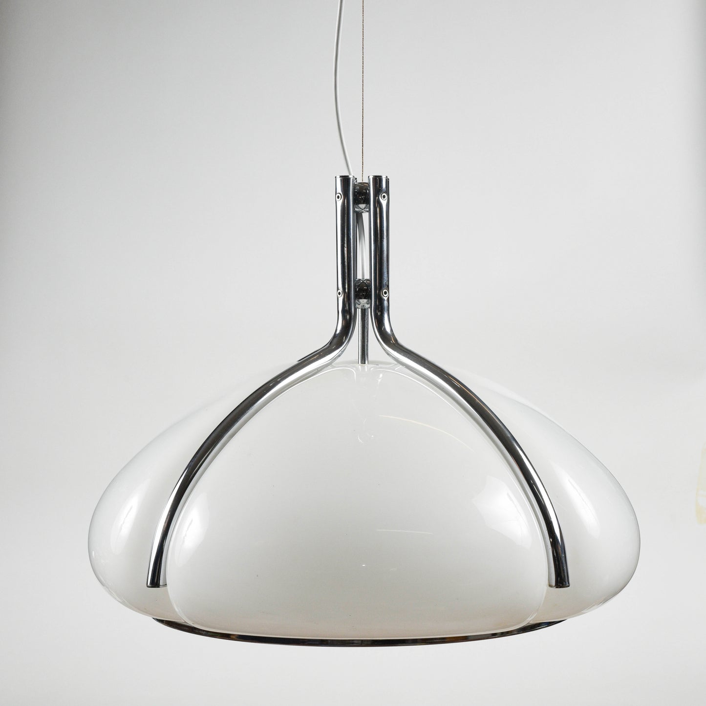 Lampadario Harvey Guzzini Quadrifoglio design anni 70