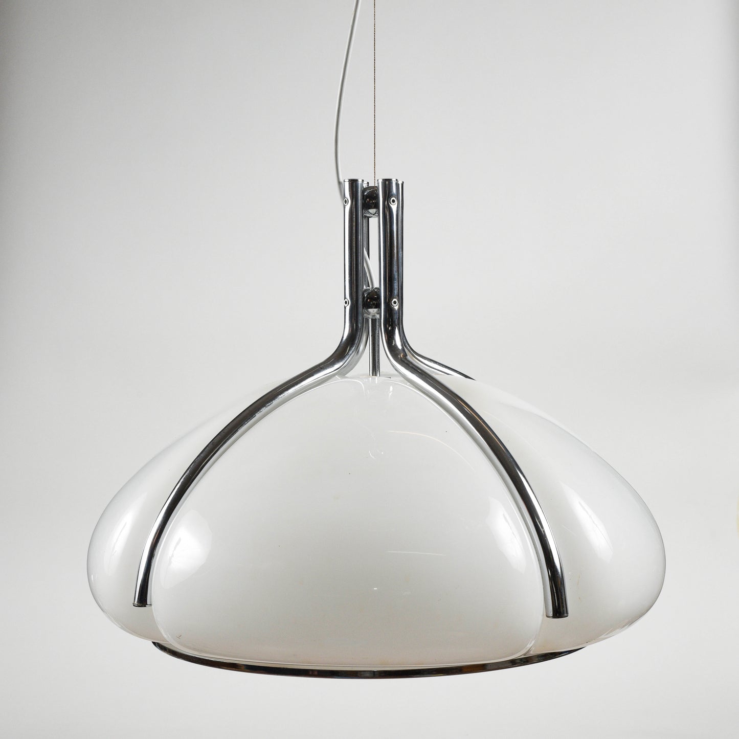 Lampadario Harvey Guzzini Quadrifoglio design anni 70