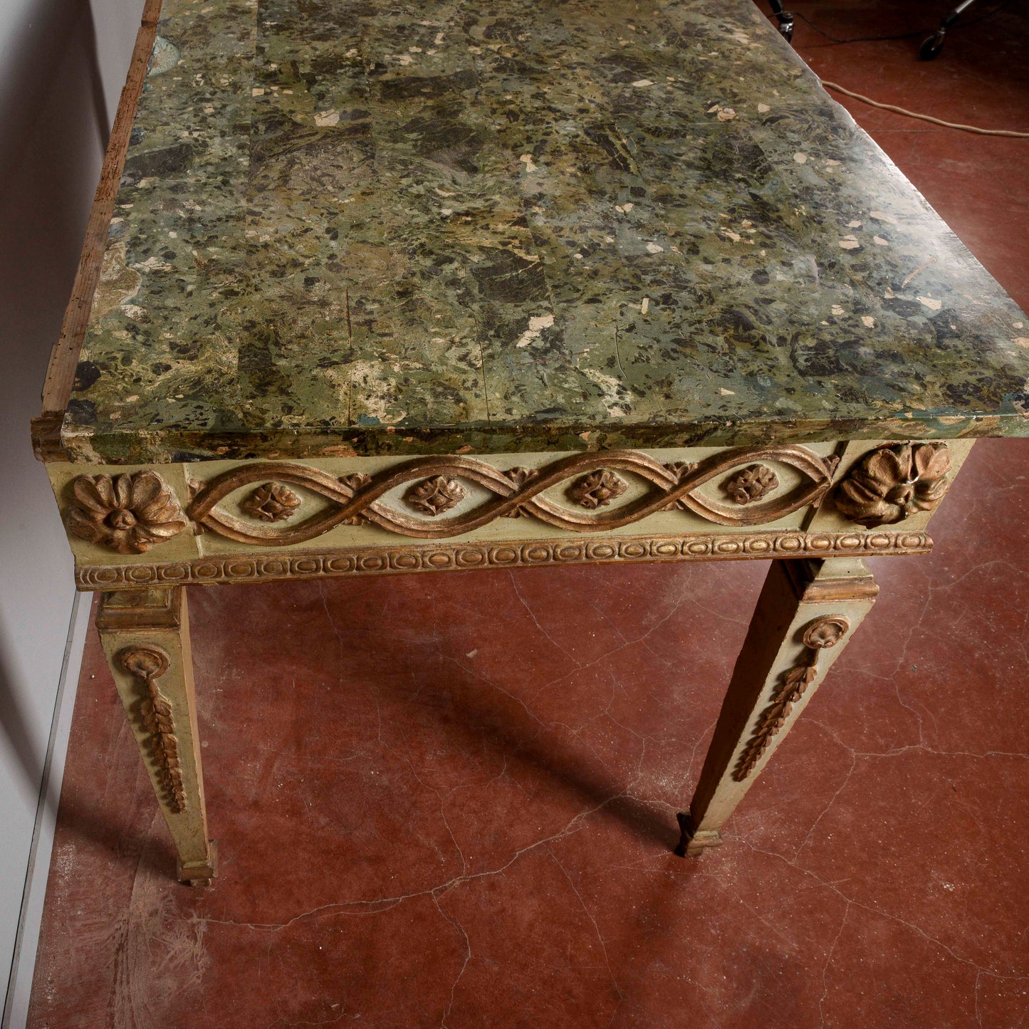 Consolle tavolo scrittoio legno laccata Luigi XIV epoca 1600 pianoforte in scagliola