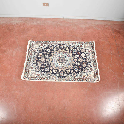 Tappeto scendiletto primo 900 realizzato a mano in lana