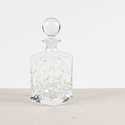 bottiglia da wisky con decoro di foglie a ramo in vetro