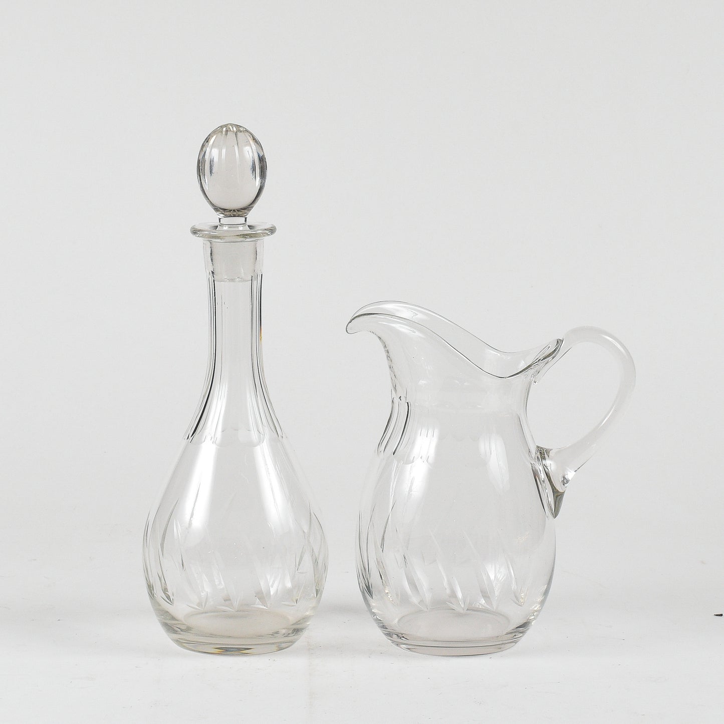 set acqua e vino in vetro smerigliato