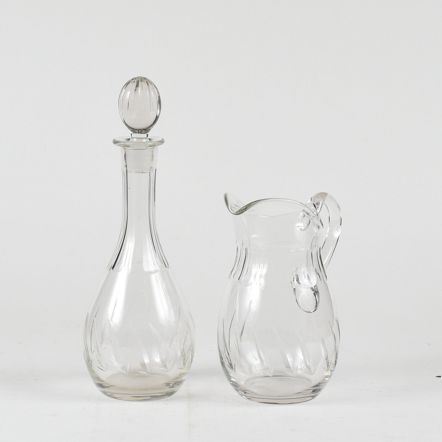 set acqua e vino in vetro smerigliato