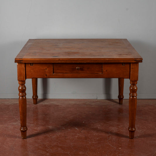 Tavolo rustico con cassetto e 2 allunghi