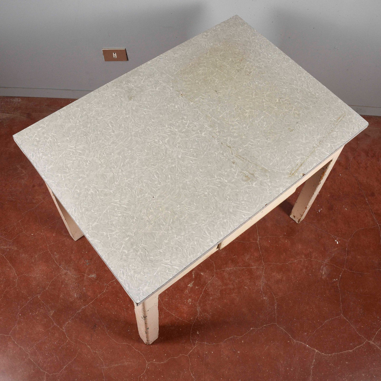Tavolo da cucina anni 50 con piano in formica