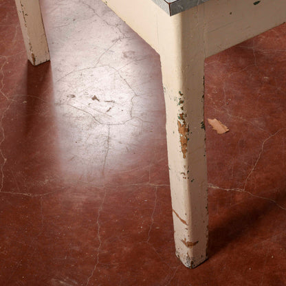 Tavolo da cucina anni 50 con piano in formica