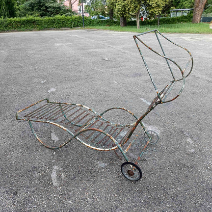 Lettino sdraio chaise-longue in ferro da giardino epoca XX secolo'