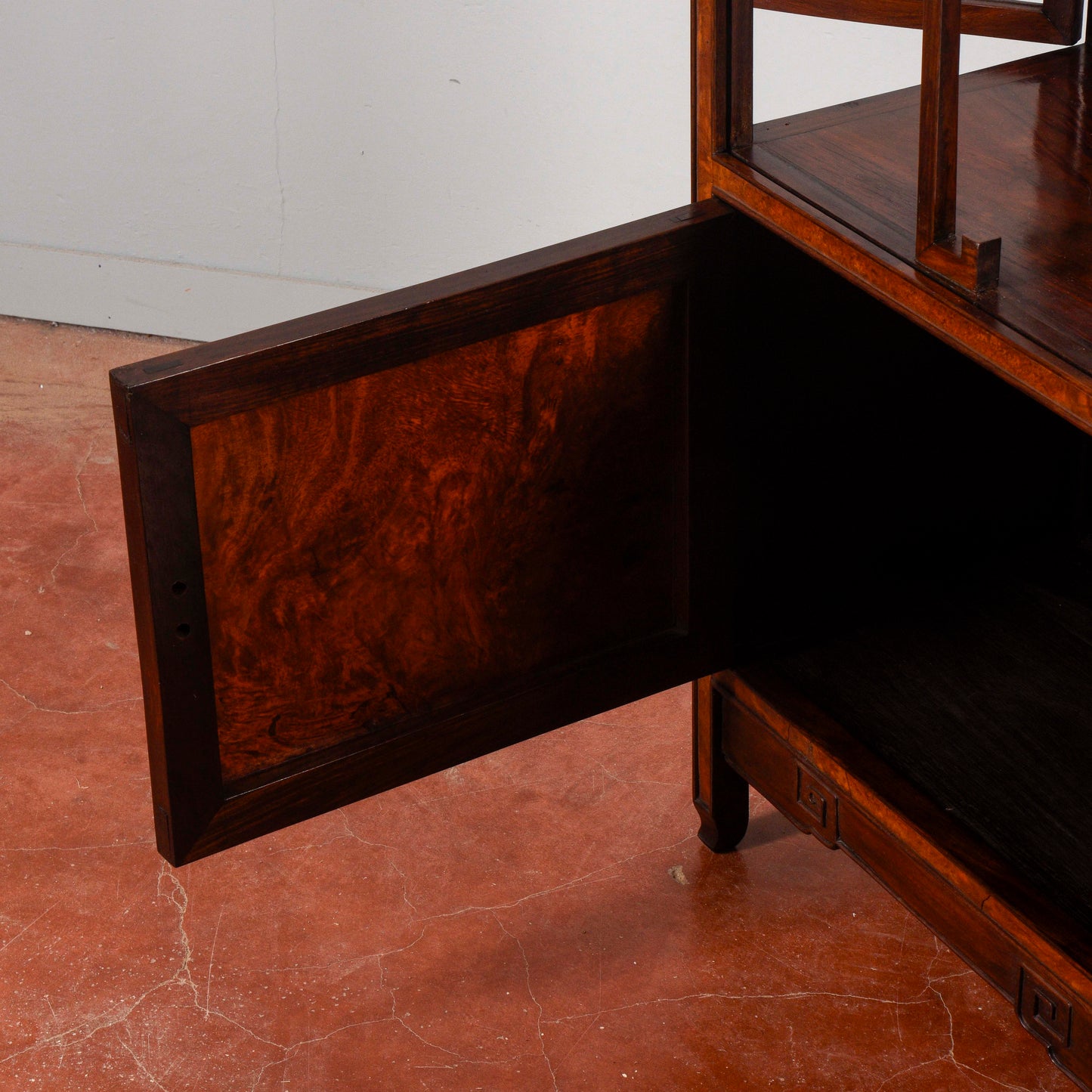 Credenza libreria vetrina teca orientale Art Nouveau