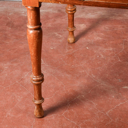 Tavolo legno massello gambe tornite cassetto