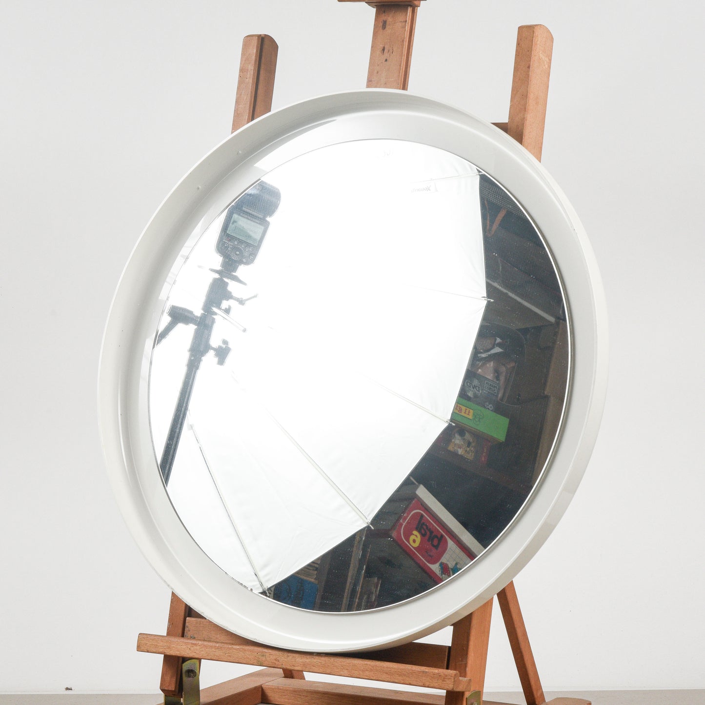 specchio Guzzini plastica da appendere produzione 1970