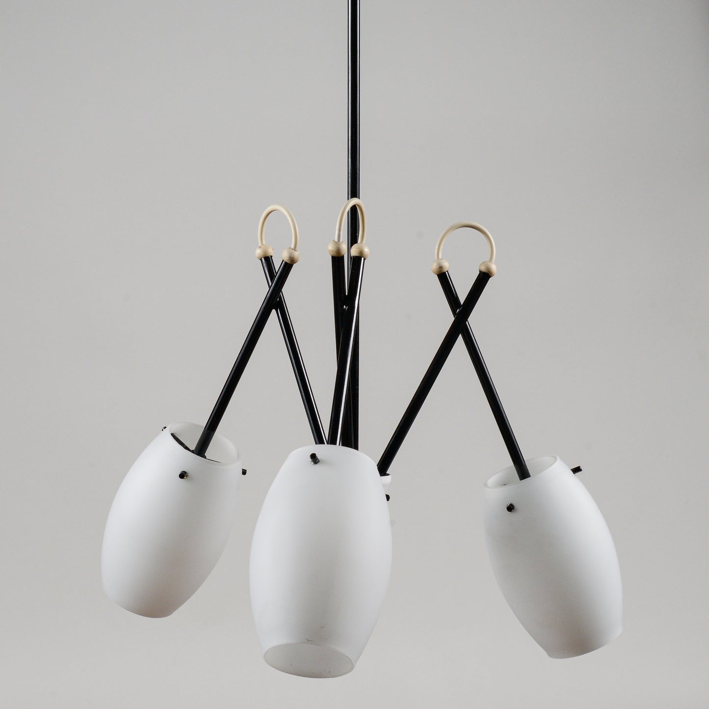 Lampadario vintage restaurato metà secolo stile Stilnovo