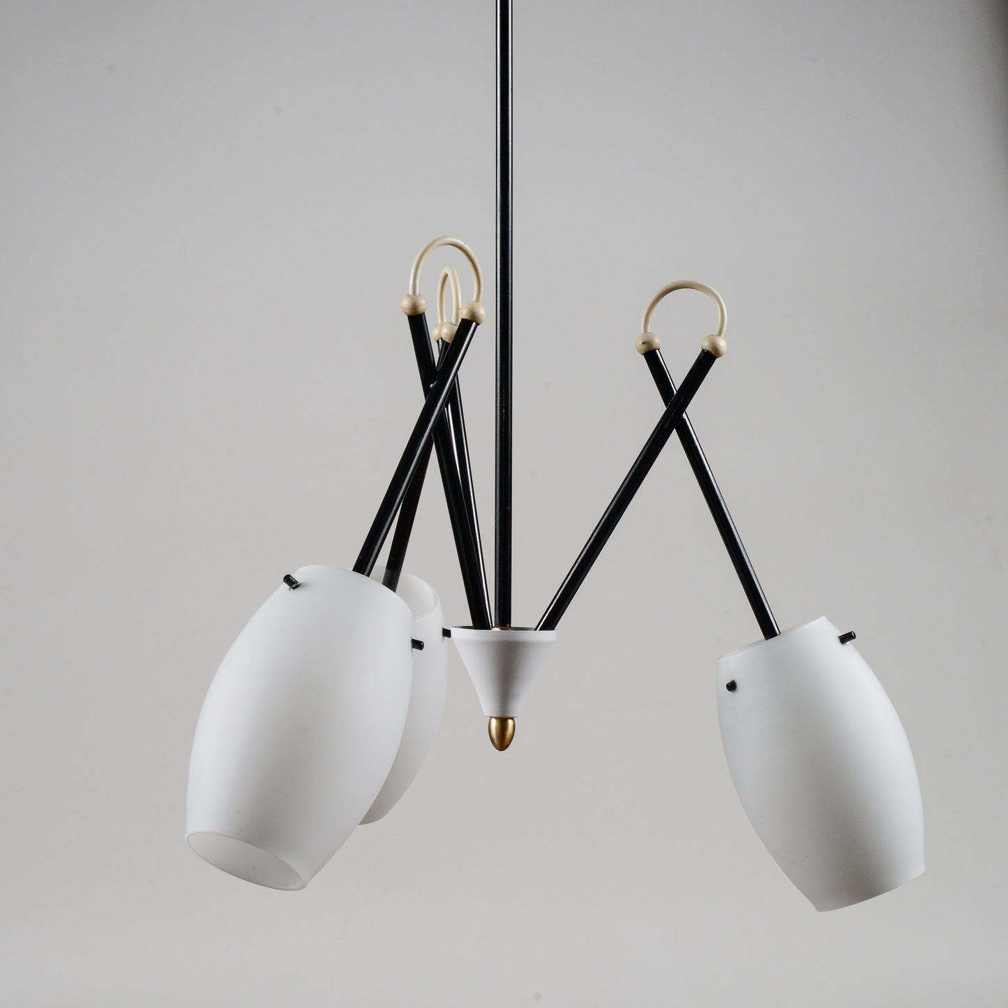 Lampadario vintage restaurato metà secolo stile Stilnovo