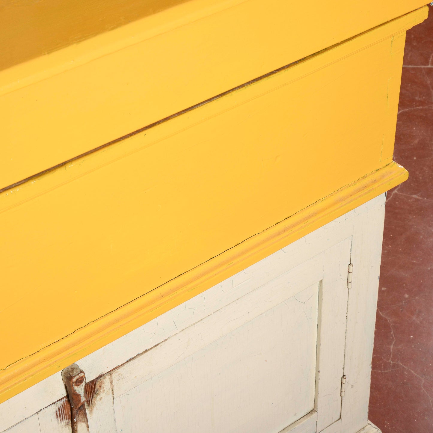 Madia credenza epoca fine XIX secolo in abete bicolore