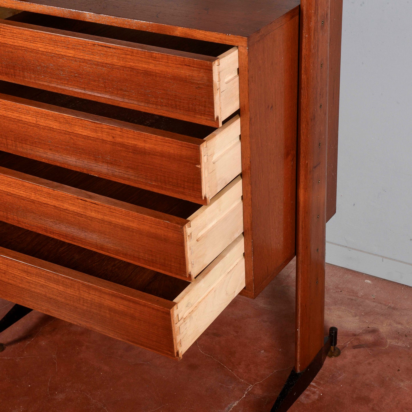 Libreria credenza svedese a giorno vintage