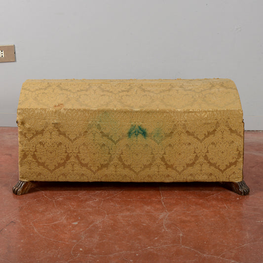 baule rivestito da restaurare
