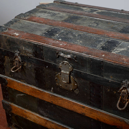 Baule Antico A Fasce