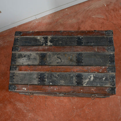 Baule Antico A Fasce
