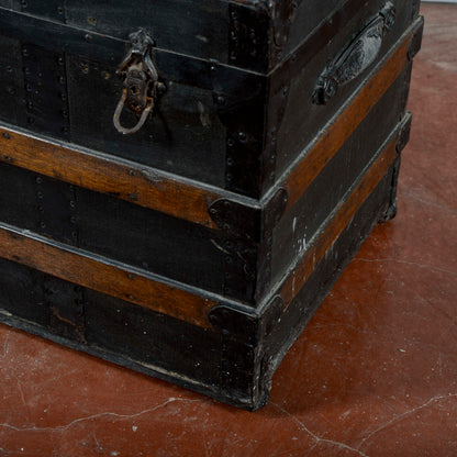 Baule Antico A Fasce