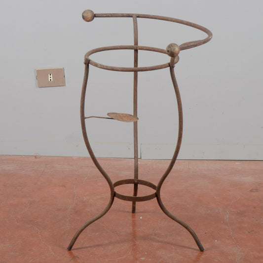 trespolo lavabo in ferro battuto fine XIX secolo