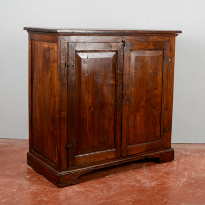 Credenza Restaurata Due Ante Massello
