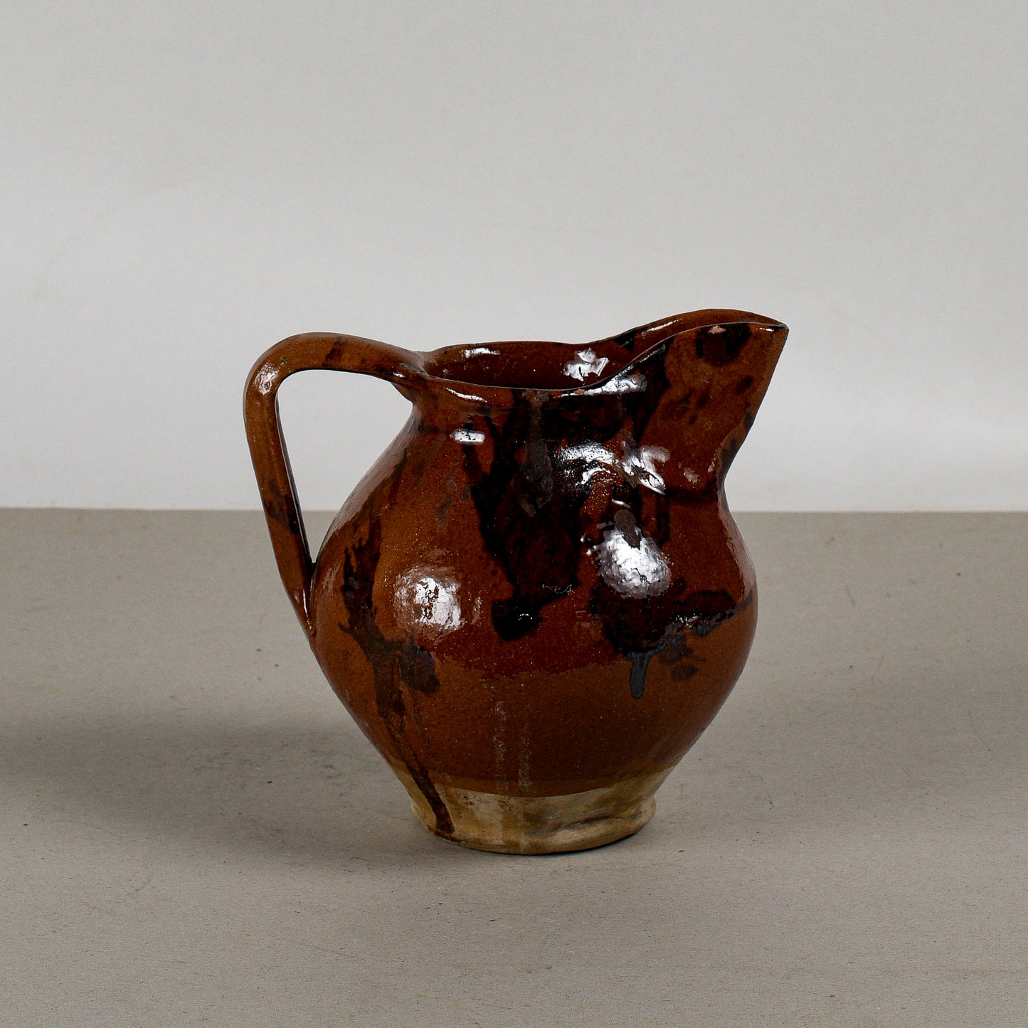 Brocca In Terracotta Smaltata Marrone