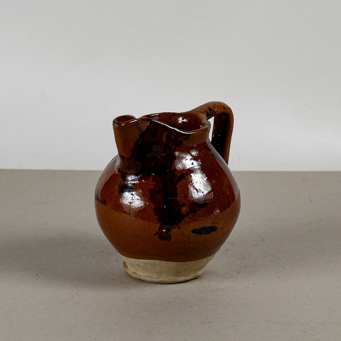 Brocca In Terracotta Smaltata Marrone