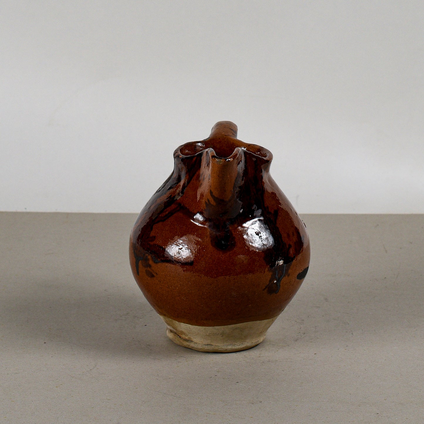 Brocca In Terracotta Smaltata Marrone