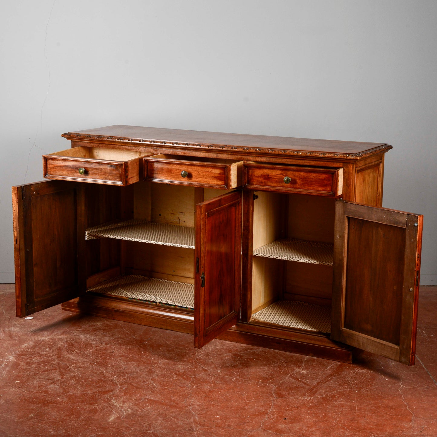 Credenza 3 Ante E Cassetti