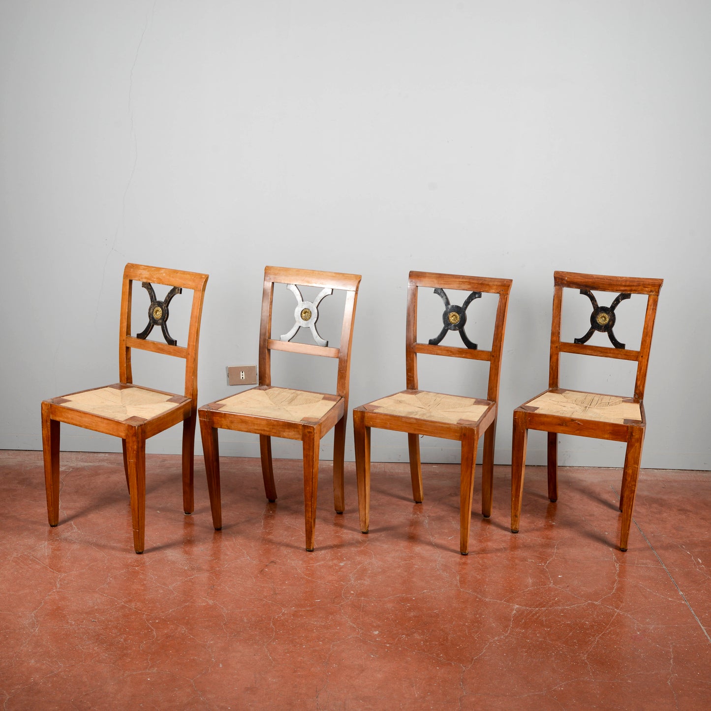 Set 4 Sedie Da Restaurare Completamente
