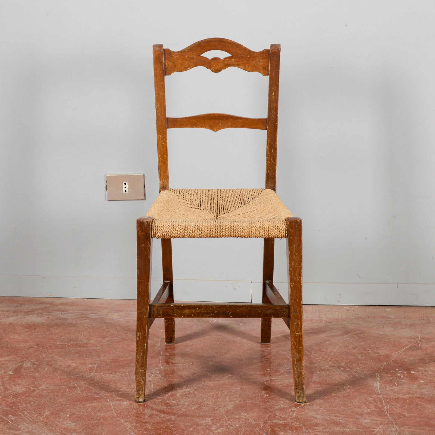 Sedia Con Sedile Rivestito In Corda