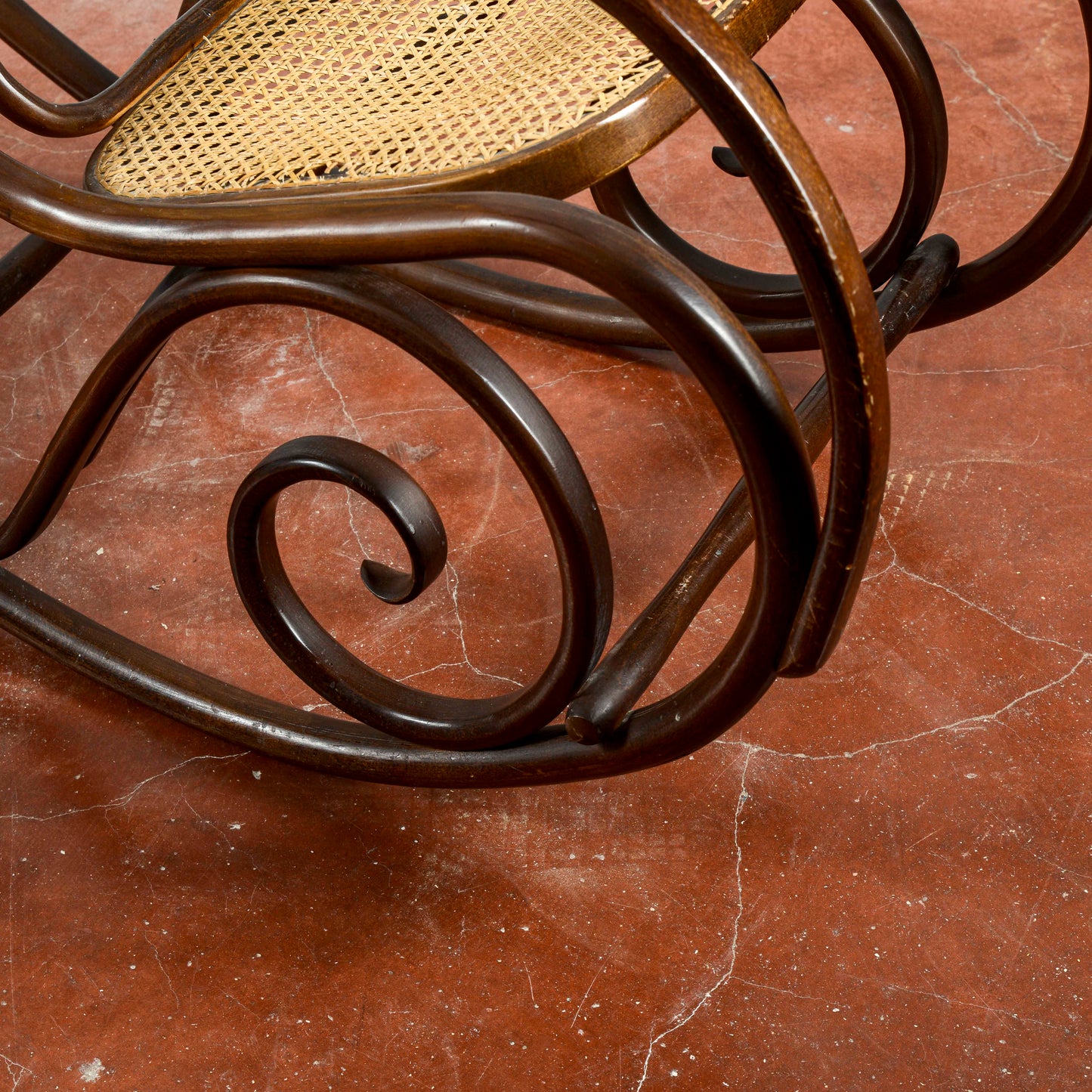 Sedia A Dondolo Stile Thonet