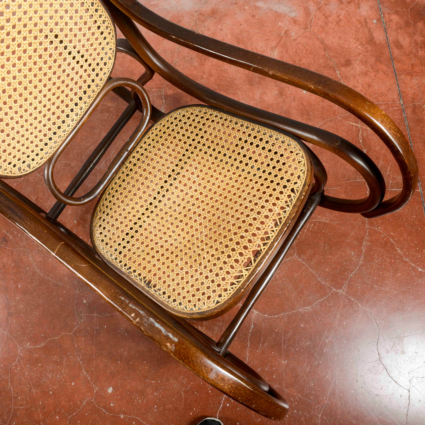 Sedia A Dondolo Stile Thonet