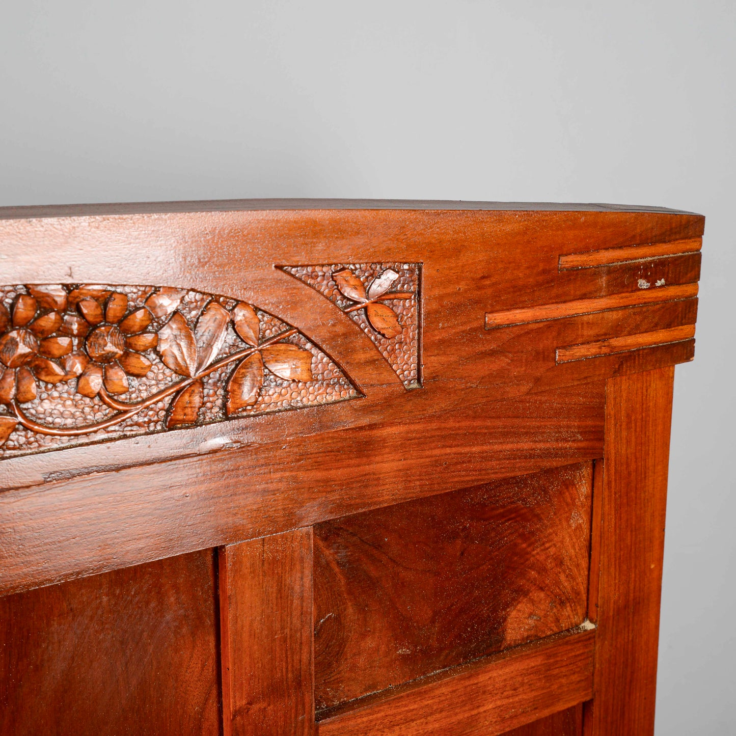 Panca Con Braccioli Art Deco Intagliata