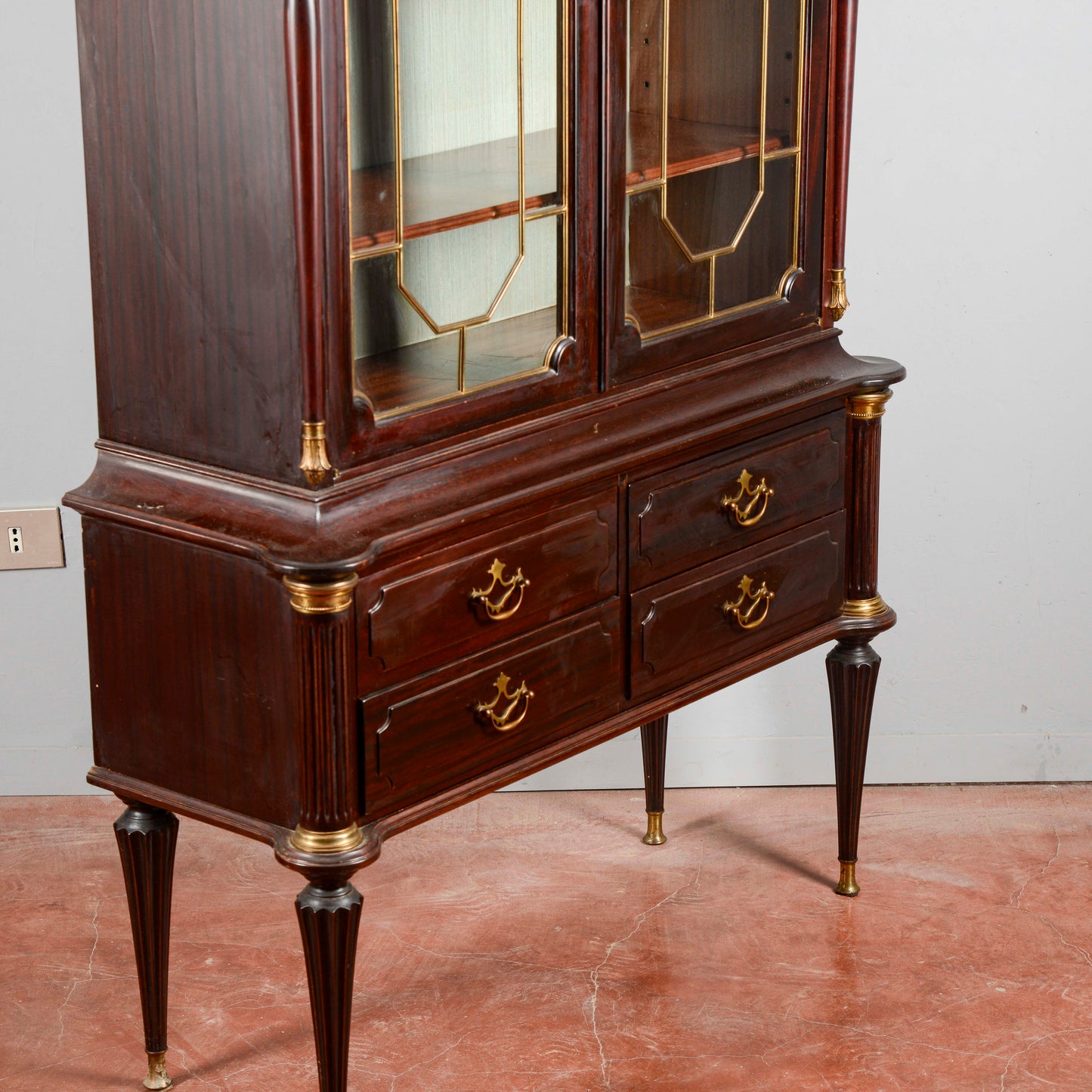 Credenza Vetrina Impellicciata