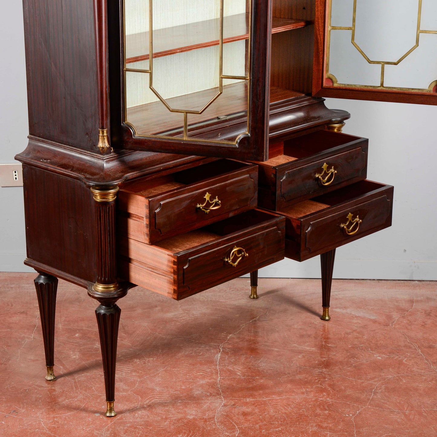 Credenza Vetrina Impellicciata