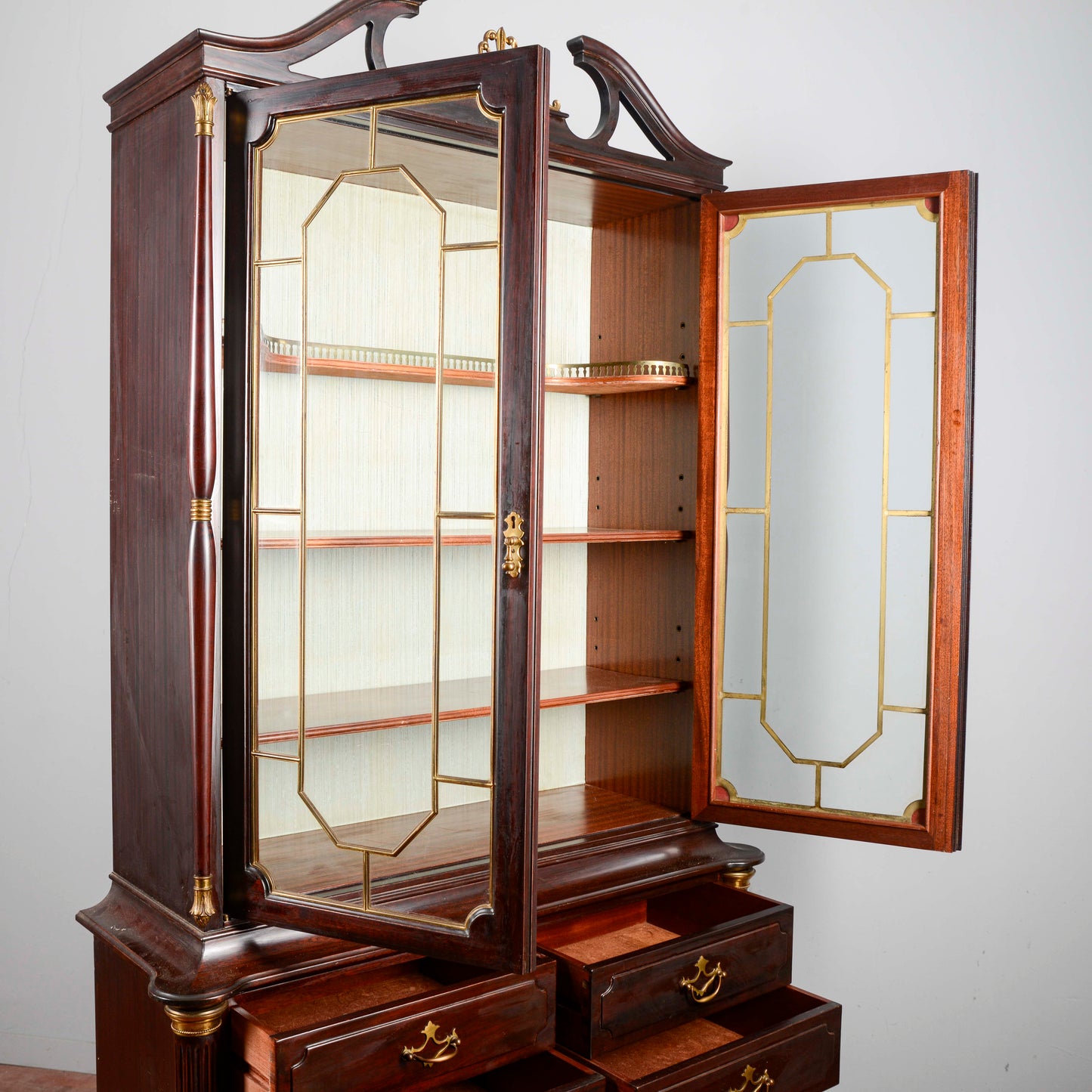 Credenza Vetrina Impellicciata