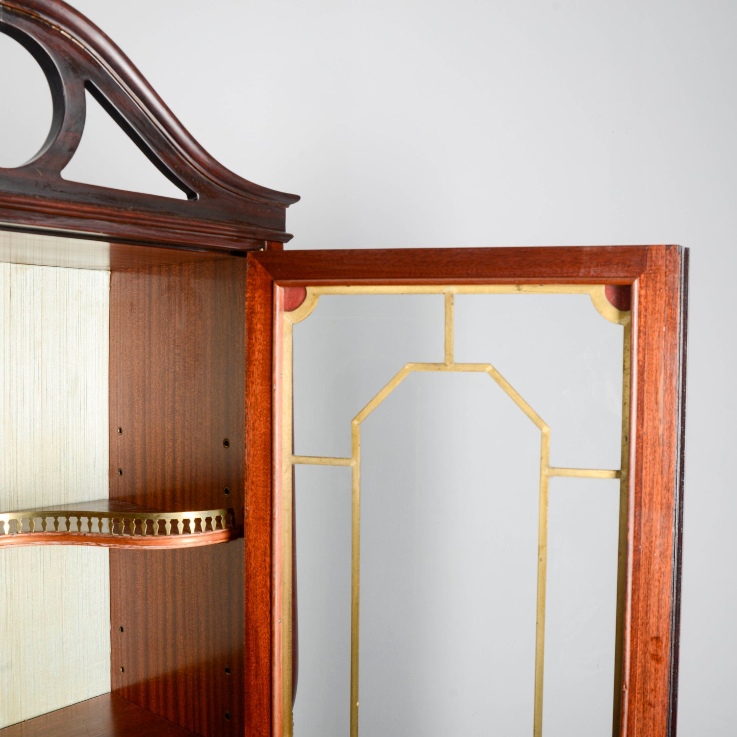 Credenza Vetrina Impellicciata