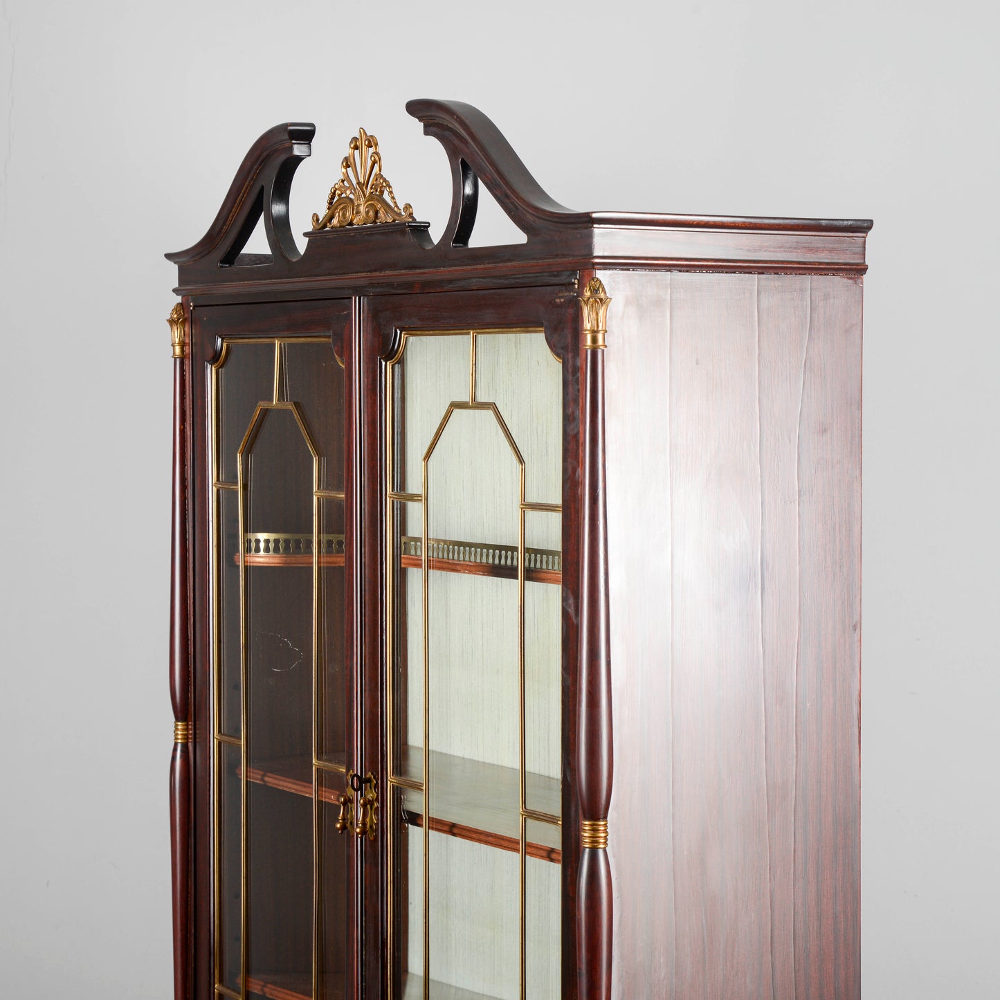 Credenza Vetrina Impellicciata